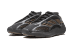 yeezy-700-v3-clay-brown-104756_800x